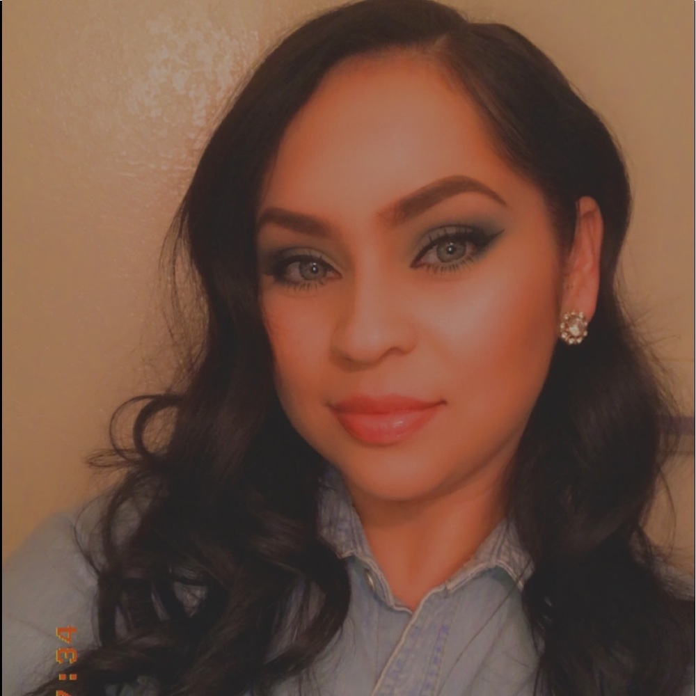 Meet your Posher, Armida